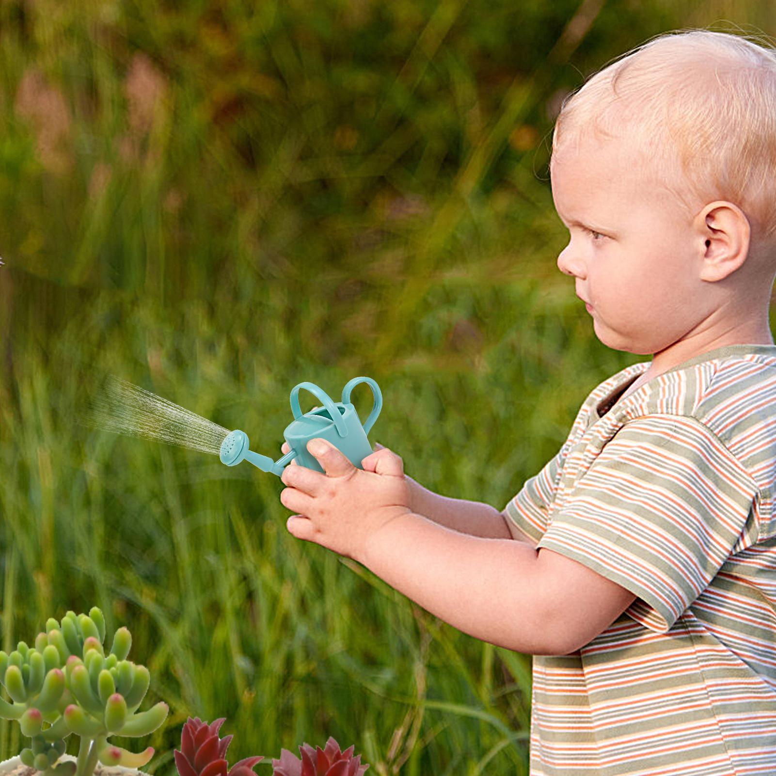 مجموعة أدوات صغيرة للأطفال: رش - مراجعة Watering Can وسعره
